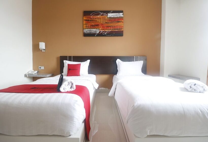 Fotos del hotel Reddoorz Plus Near Universitas Negeri Makassar:  16