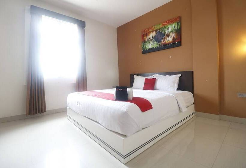 Fotos del hotel Reddoorz Plus Near Universitas Negeri Makassar:  19