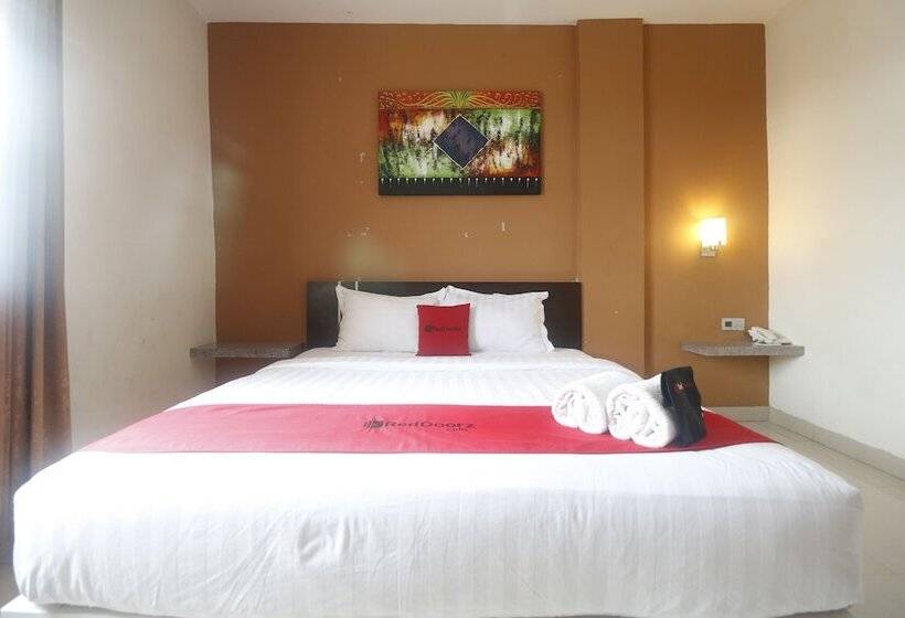 Fotos del hotel Reddoorz Plus Near Universitas Negeri Makassar:  22