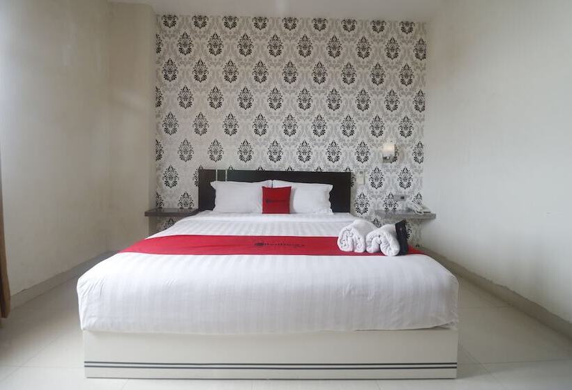 Fotos del hotel Reddoorz Plus Near Universitas Negeri Makassar:  23