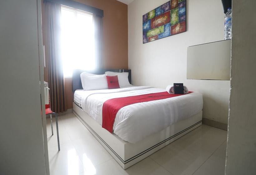 Fotos del hotel Reddoorz Plus Near Universitas Negeri Makassar:  25