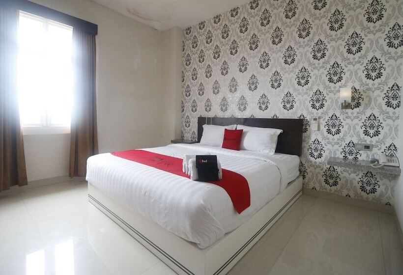 Fotos del hotel Reddoorz Plus Near Universitas Negeri Makassar:  10
