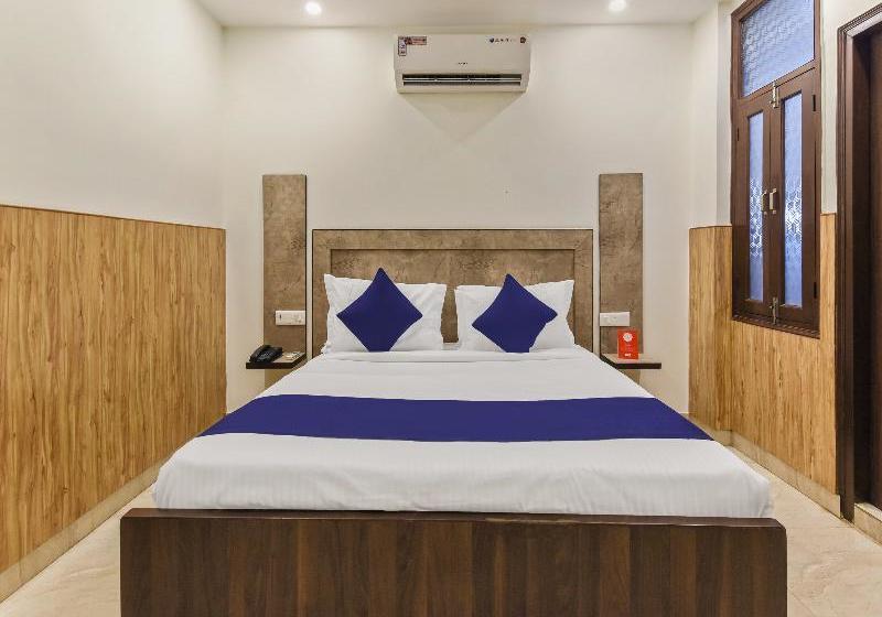 Silverkey Executive Stays 19389 Divine Inn