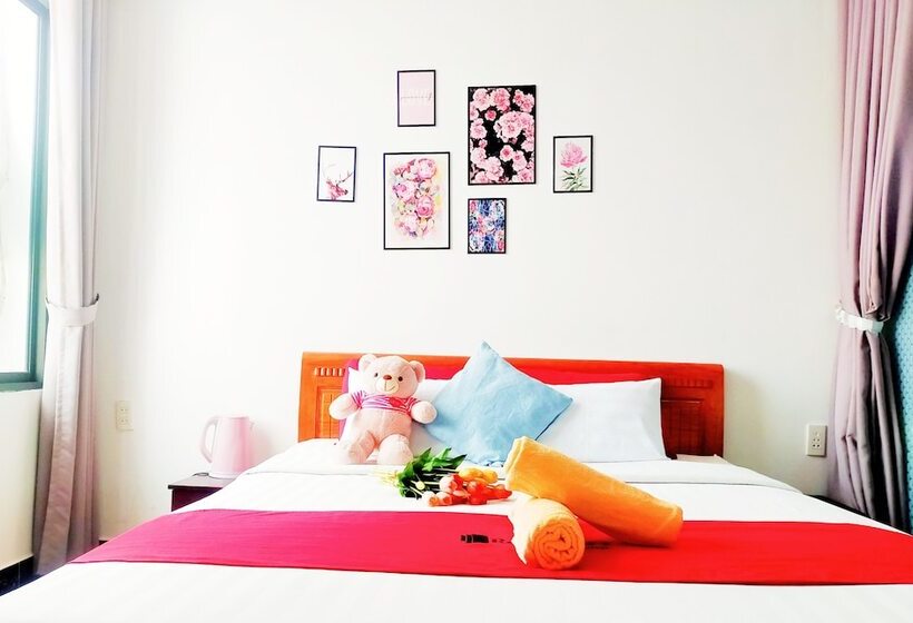 Fotos del hotel Reddoorz Plus Near Hoang Van Thu Park 2:  7