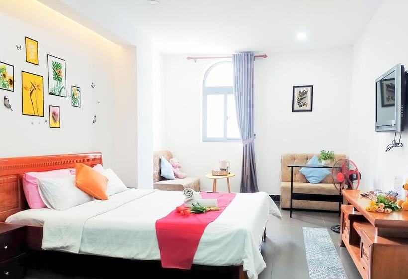 Fotos del hotel Reddoorz Plus Near Hoang Van Thu Park 2:  13