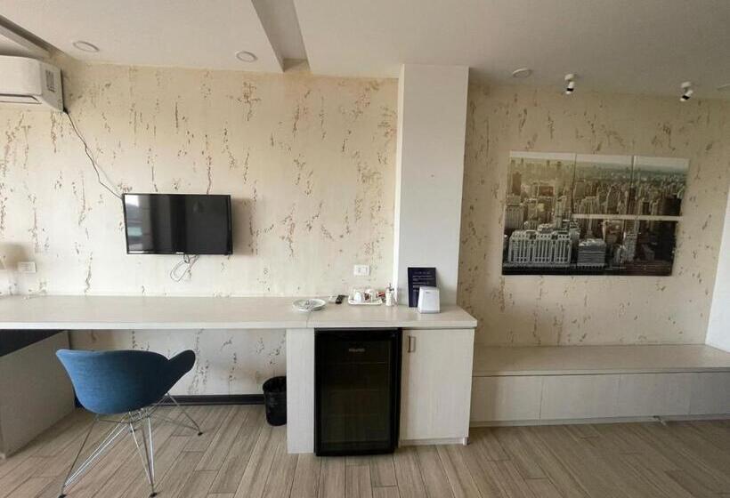 Fotos del hotel 4room:  11