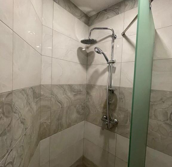 Fotos del hotel 4room:  17