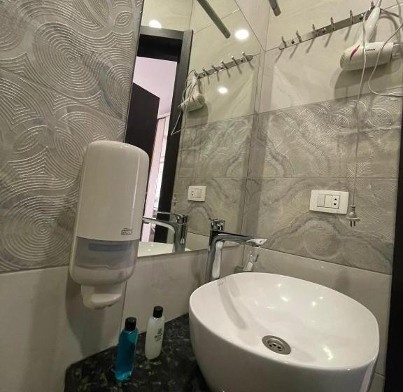 Fotos del hotel 4room:  22