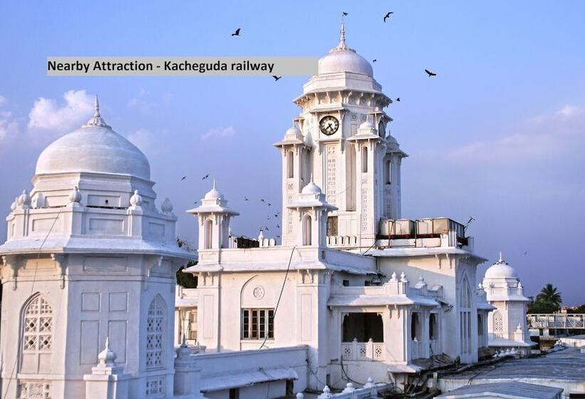 Oyo 14669 Mayur S Residency