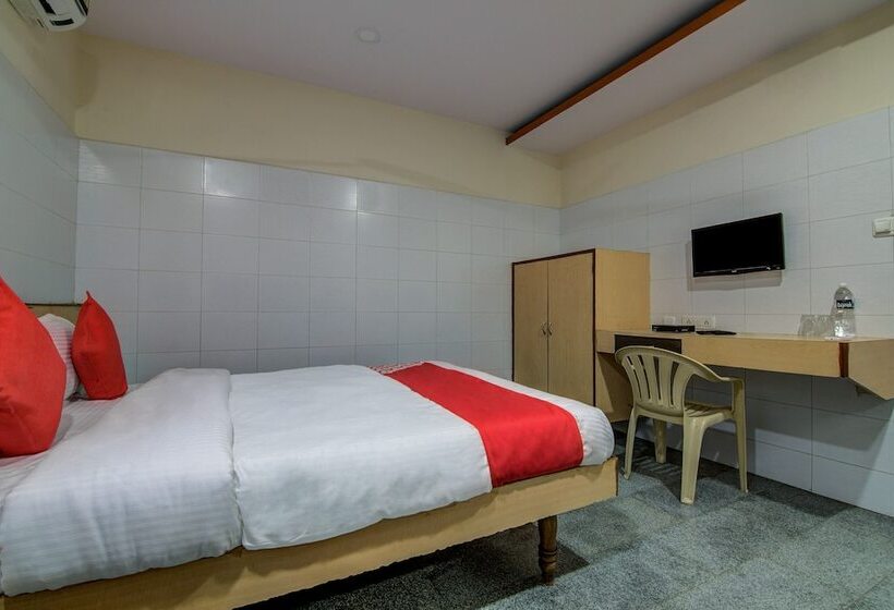 Fotos del hotel Oyo 14669 Mayur S Residency:  25