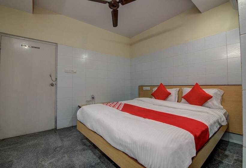 Fotos del hotel Oyo 14669 Mayur S Residency:  10