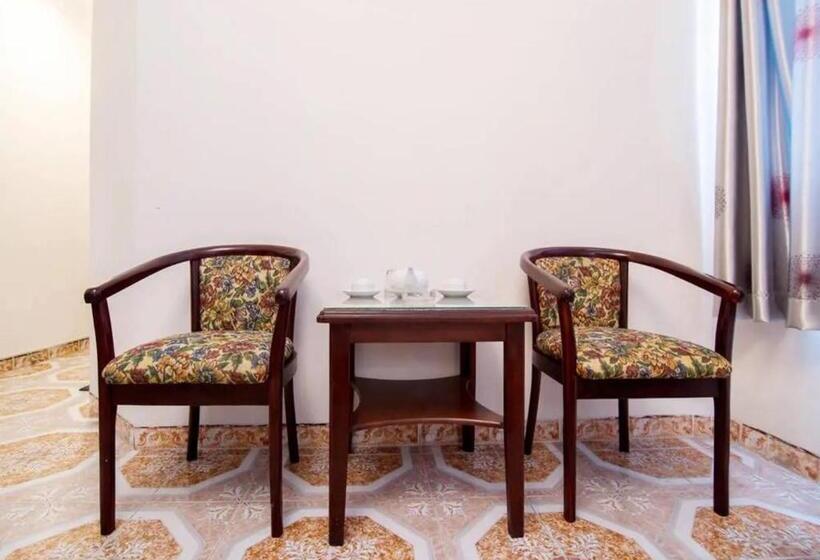 Fotos del hotel Reddoorz Plus Near Nowzone Plaza:  19