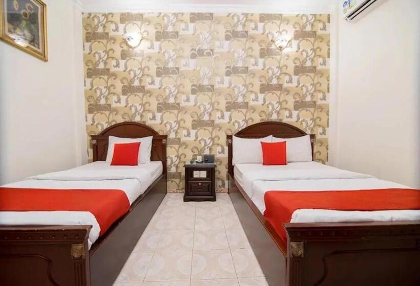 Fotos del hotel Reddoorz Plus Near Nowzone Plaza:  17