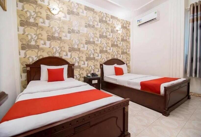 Fotos del hotel Reddoorz Plus Near Nowzone Plaza:  15