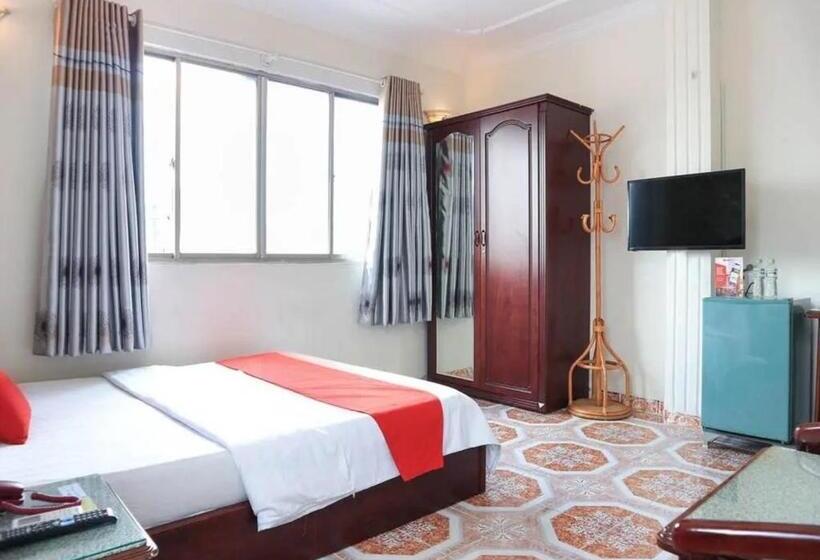 Fotos del hotel Reddoorz Plus Near Nowzone Plaza:  13