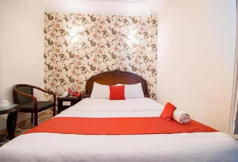 Fotos del hotel Reddoorz Plus Near Nowzone Plaza:  20