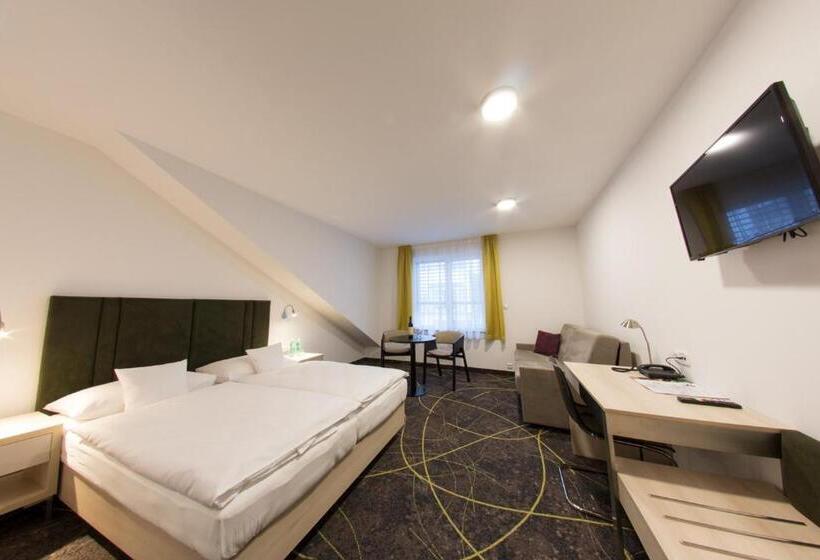 Fotos del hotel Valcha:  19