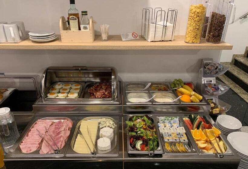 Fotos del hotel Valcha:  16