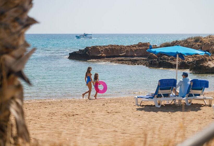 Fotos del hotel Louis Althea Beach:  10