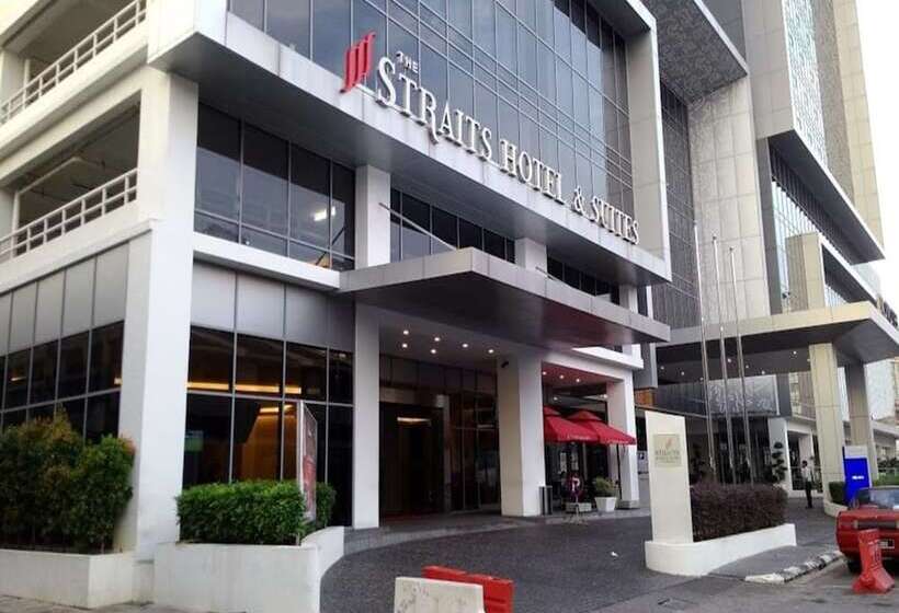 Fotos del hotel The Straits  & Suites:  3