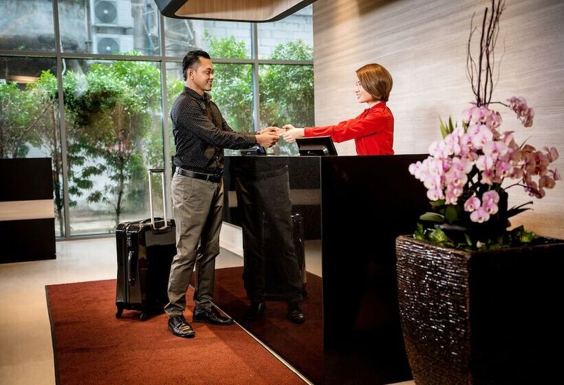 Fotos del hotel The Straits  & Suites:  12