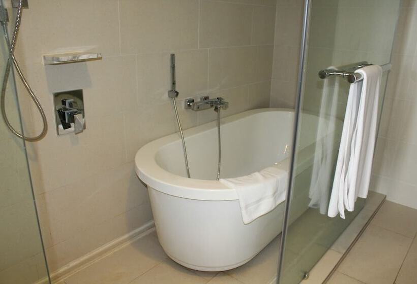 Fotos del hotel The Straits  & Suites:  21