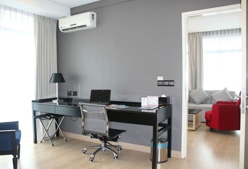 Fotos del hotel The Straits  & Suites:  17