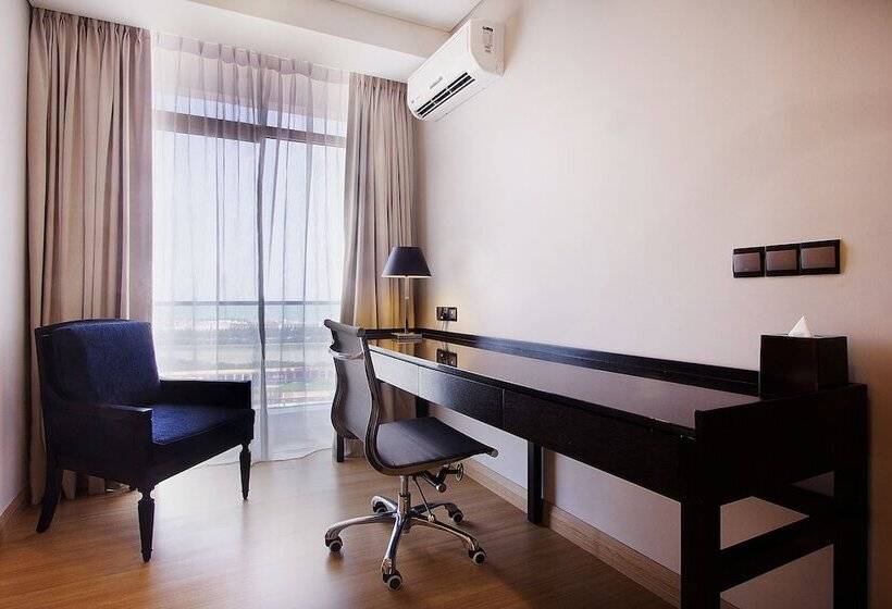 Fotos del hotel The Straits  & Suites:  19