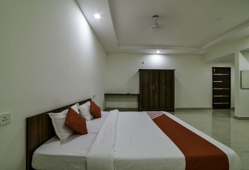 Fotos del hotel Oyo 28765 Green Stone:  15
