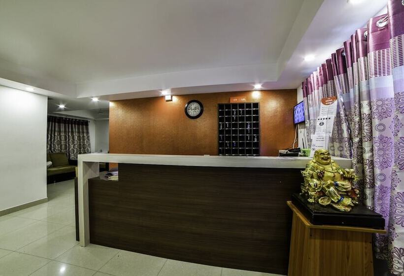 Fotos del hotel Oyo 28765 Green Stone:  10