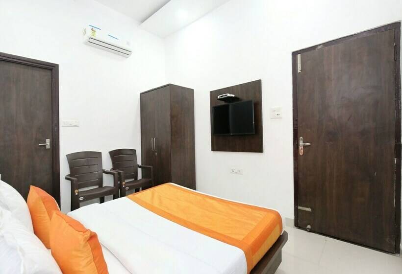 Fotos del hotel Oyo 11421 Regal Residency:  9