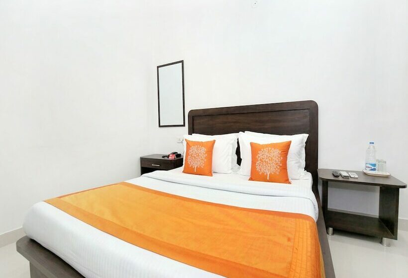 Fotos del hotel Oyo 11421 Regal Residency:  14