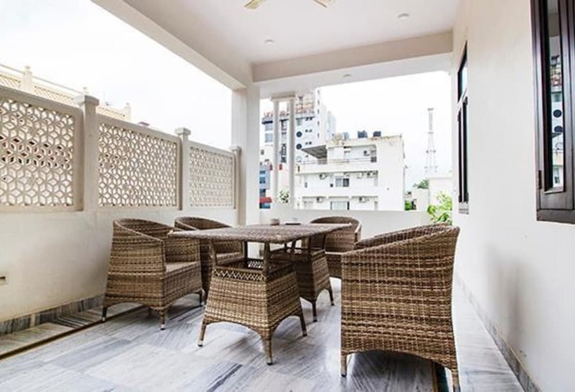 Fotos del hotel Fabhotel Villa Jaipur Vaishali:  8