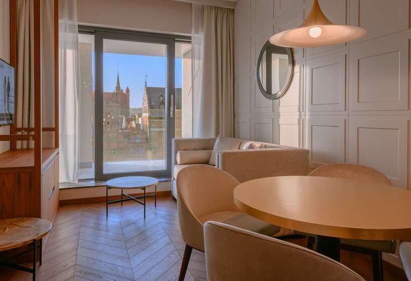 Radisson  & Suites, Gdansk