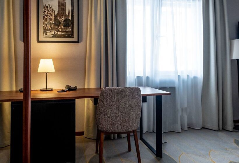 Fotos del hotel Radisson  & Suites, Gdansk:  11
