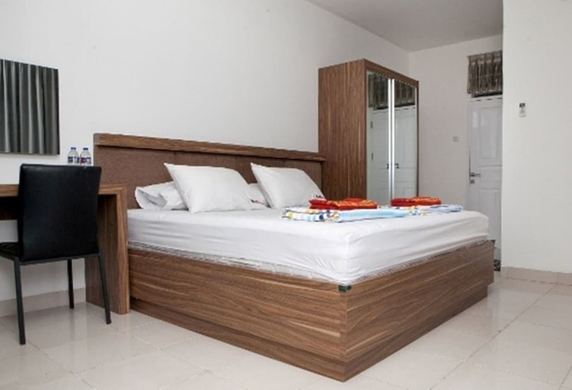 Fotos del hotel Reddoorz Plus Near Sukajadi 2:  9