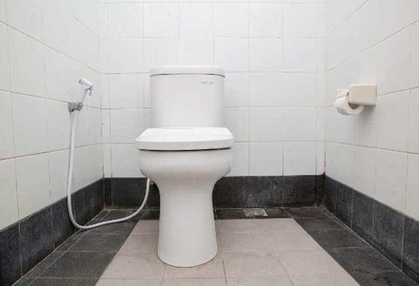 Fotos del hotel Reddoorz Plus Near Sukajadi 2:  7