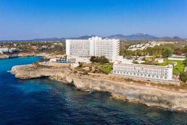 Globales America - Calas de Mallorca