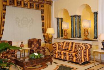 Hellenia Yachting Hotel & Spa