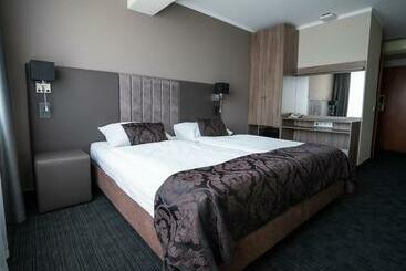 Bellevue Park Hotel Riga With Free Parking