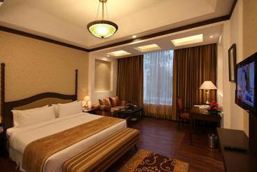 Country Inn & Suites By Radisson, Delhi Satbari