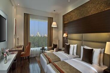 Grand Mercure Agra