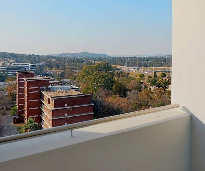 Fotos del hotel The Regency Apartment  Menlyn:  3