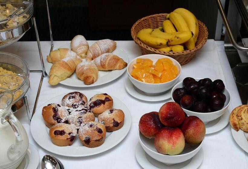 Fotos del hotel Orasac Garni:  15