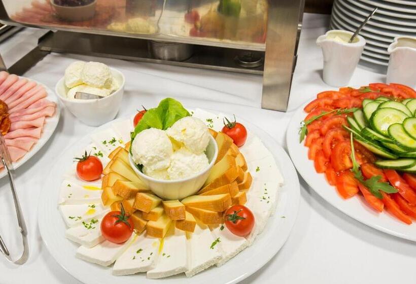 Fotos del hotel Orasac Garni:  17