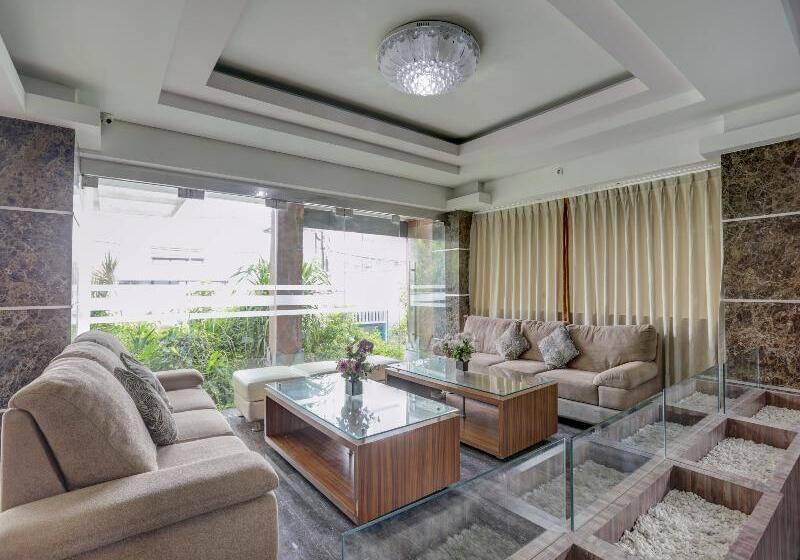 Fotos del hotel Princess Keisha Hotel By Oyo Rooms:  16