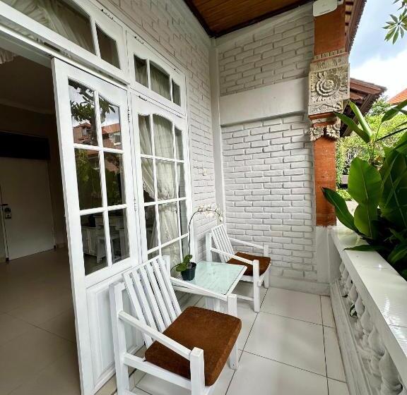 Fotos del hotel The Taman Ayu:  25