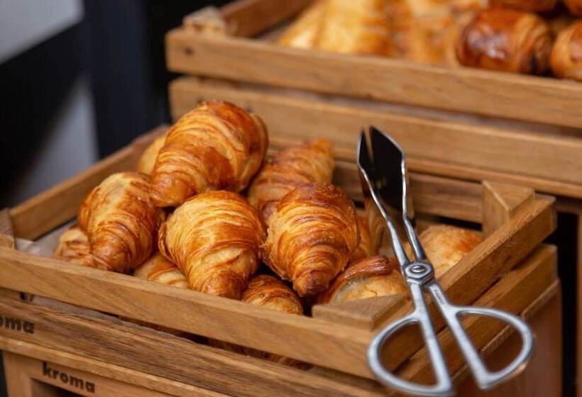 Fotos del hotel Courtyard By Marriott Chisinau:  15