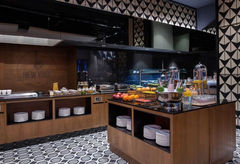 Fotos del hotel Courtyard By Marriott Chisinau:  18