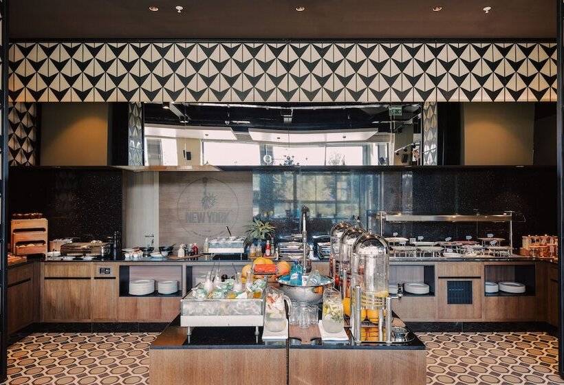 Fotos del hotel Courtyard By Marriott Chisinau:  21